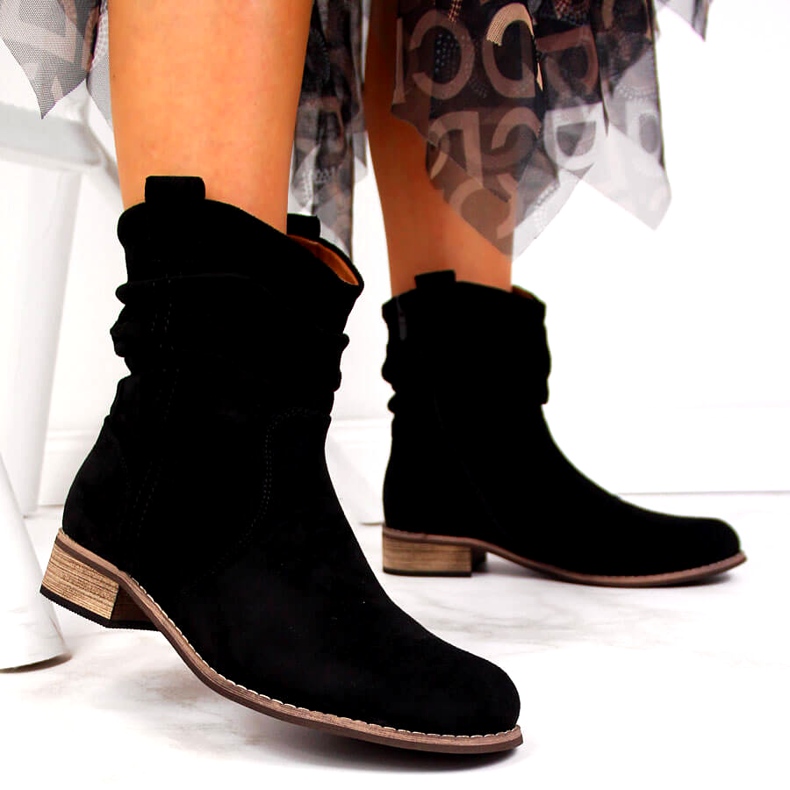 Evento Black suede boots Jezzi 20BT35-3046 2