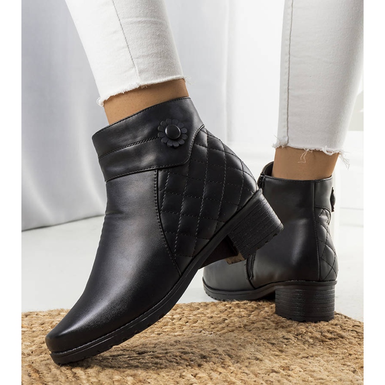 BM Black insulated boots from Larry 1