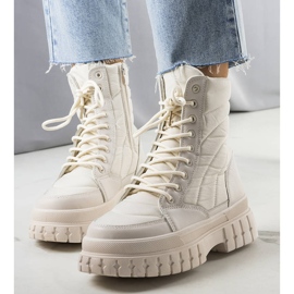 Arinna beige insulated snow boots 1