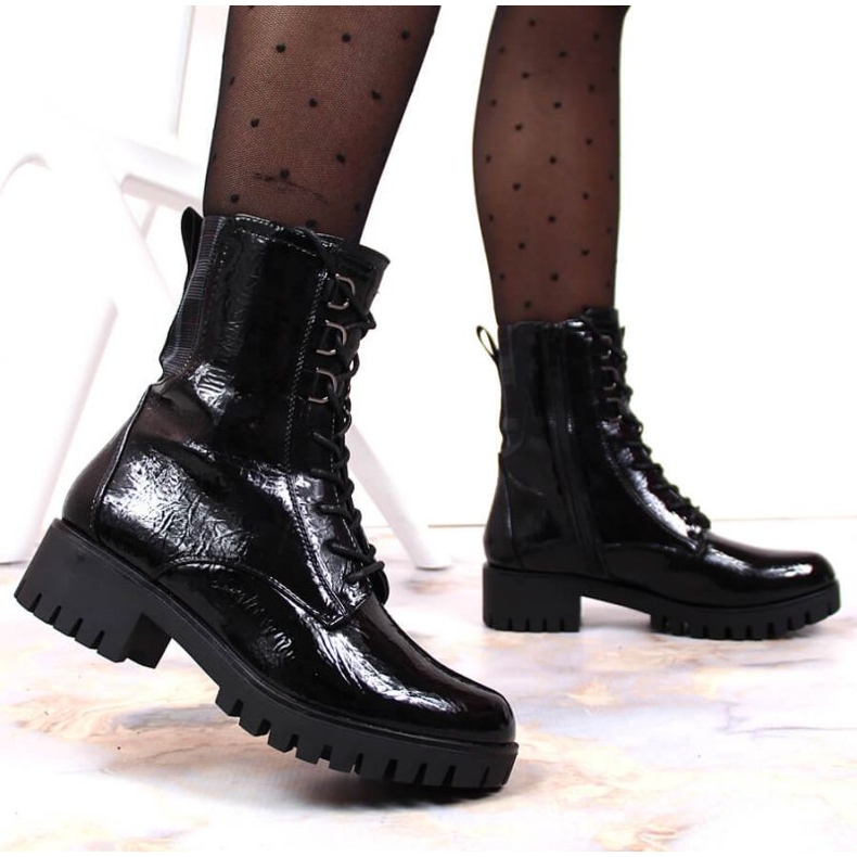 Insulated lacquered ankle boots Jezzi W JEZ369 black 2