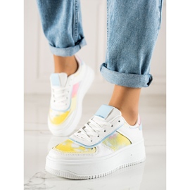 TRENDI White Sneakers On A Wide Platform multicolored 1