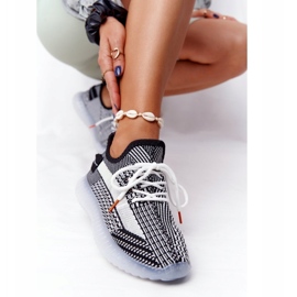 PA1 Sport Shoes On A Gel Sole Black Freestyler white 4