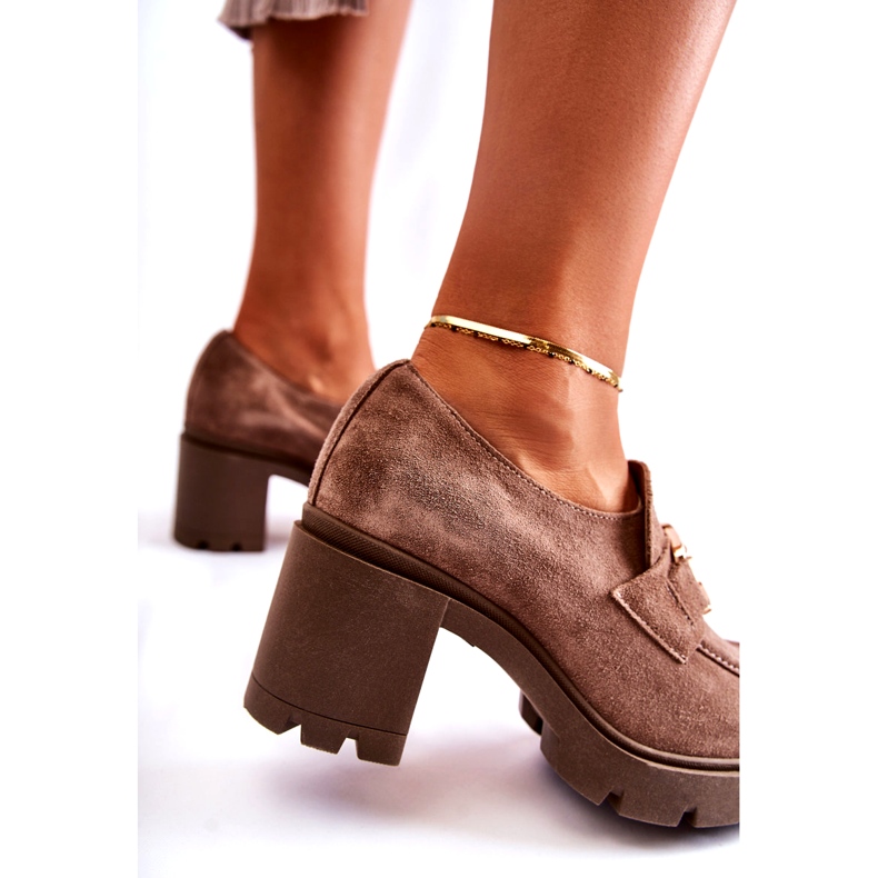 PL5 Dark beige Harmell elegant shoes on a pillar with a golden ornament 3