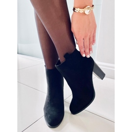 Classic black high heels UK09P Black 1