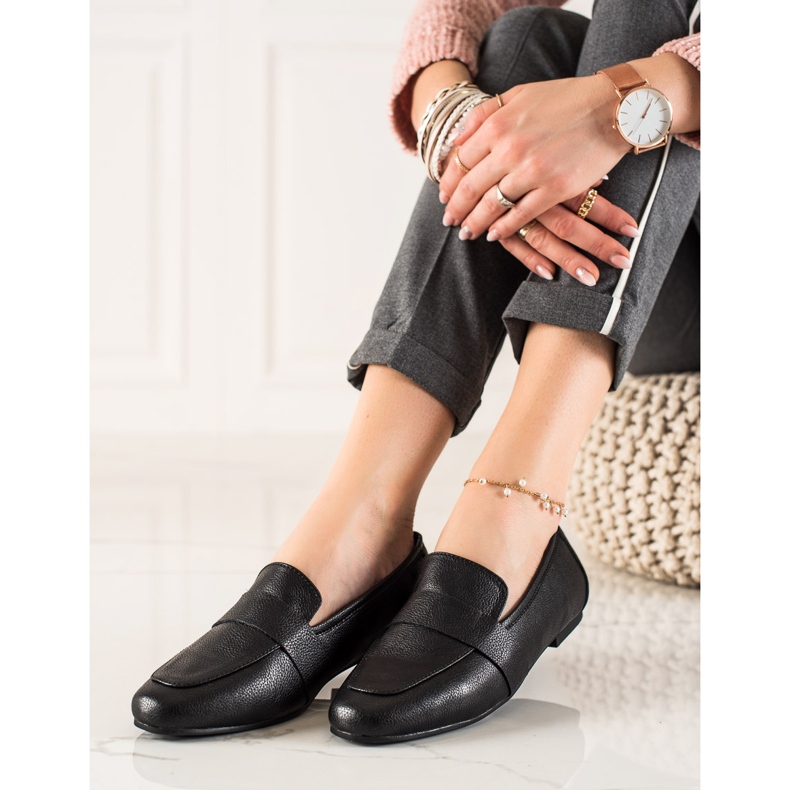 La.Fi Classic black shoes 1