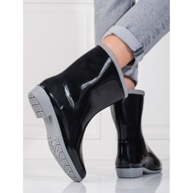 TRENDI Black galoshes 1