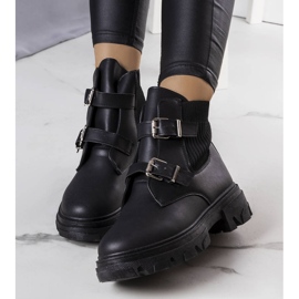Isamba black boots 2