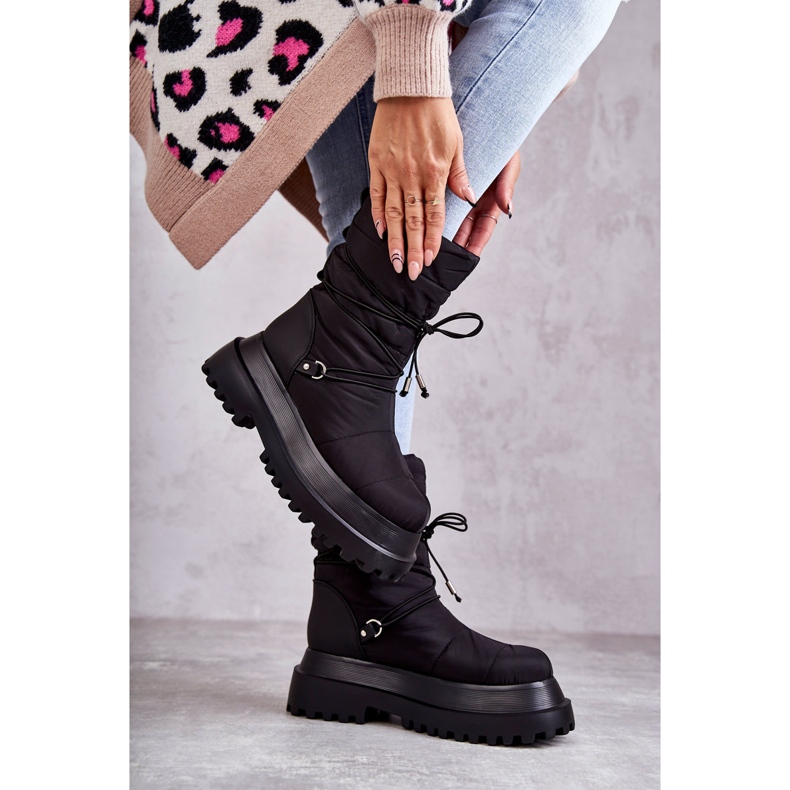 Women's snow boots on the platform black 1