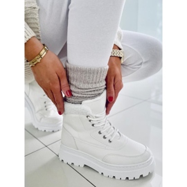 BM Snow White hiking boots 2