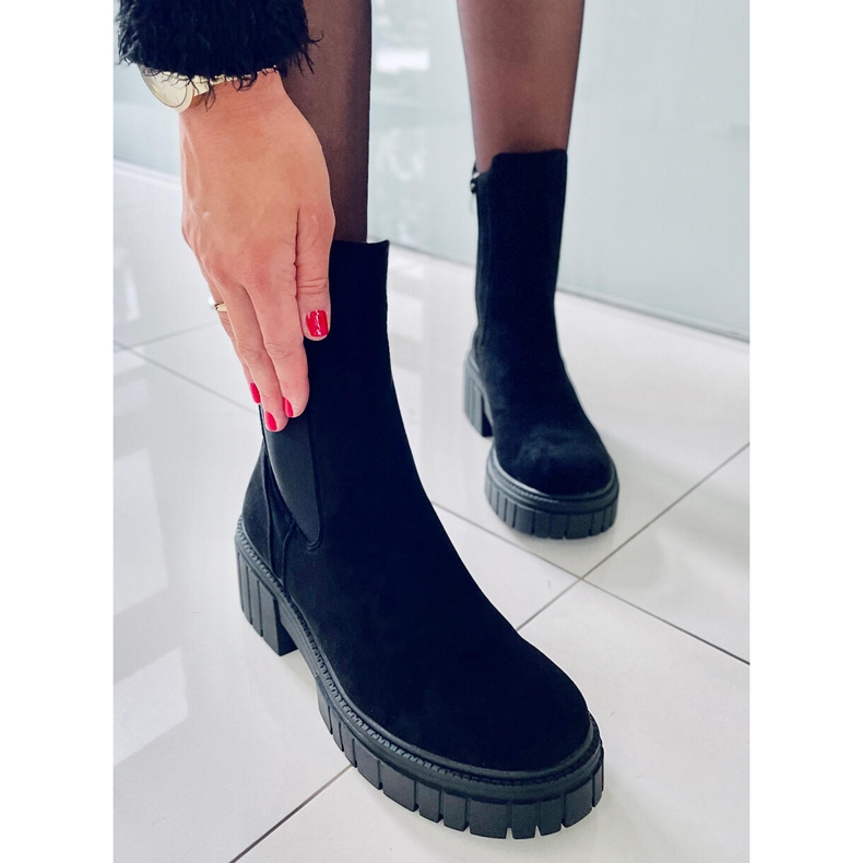 Chelsea boots with high upper Colbie Black 2