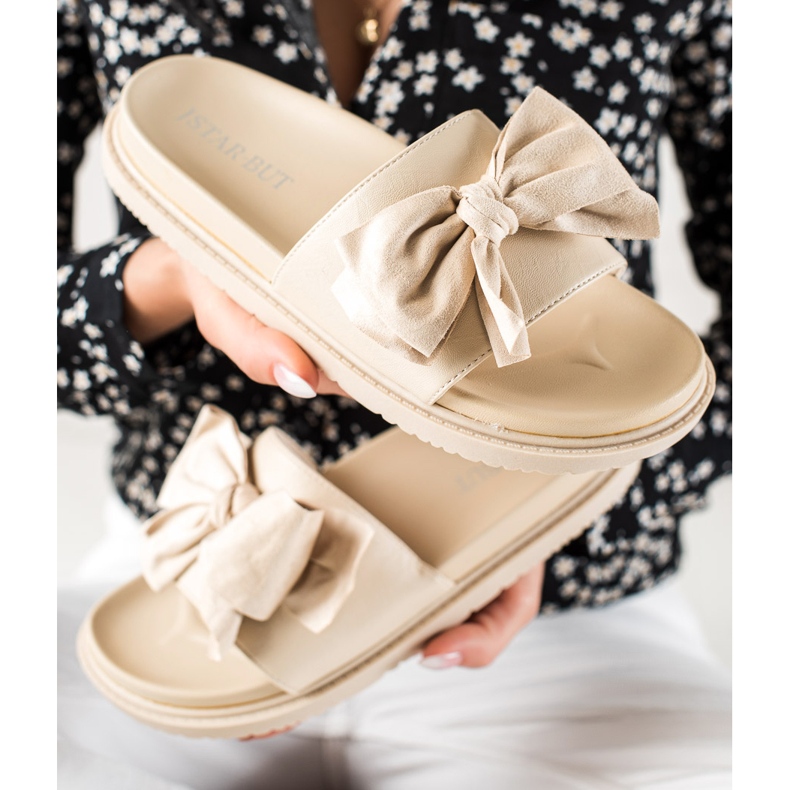 J. Star Platform slippers with a bow beige 1