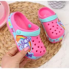 Girl's pink American Club foam slippers 1