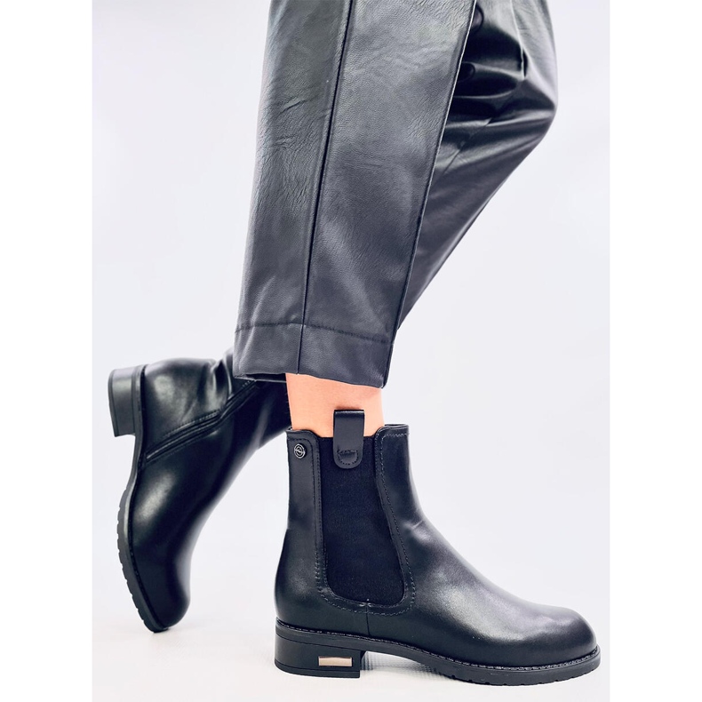 Robin Black women's Chelsea boots 2