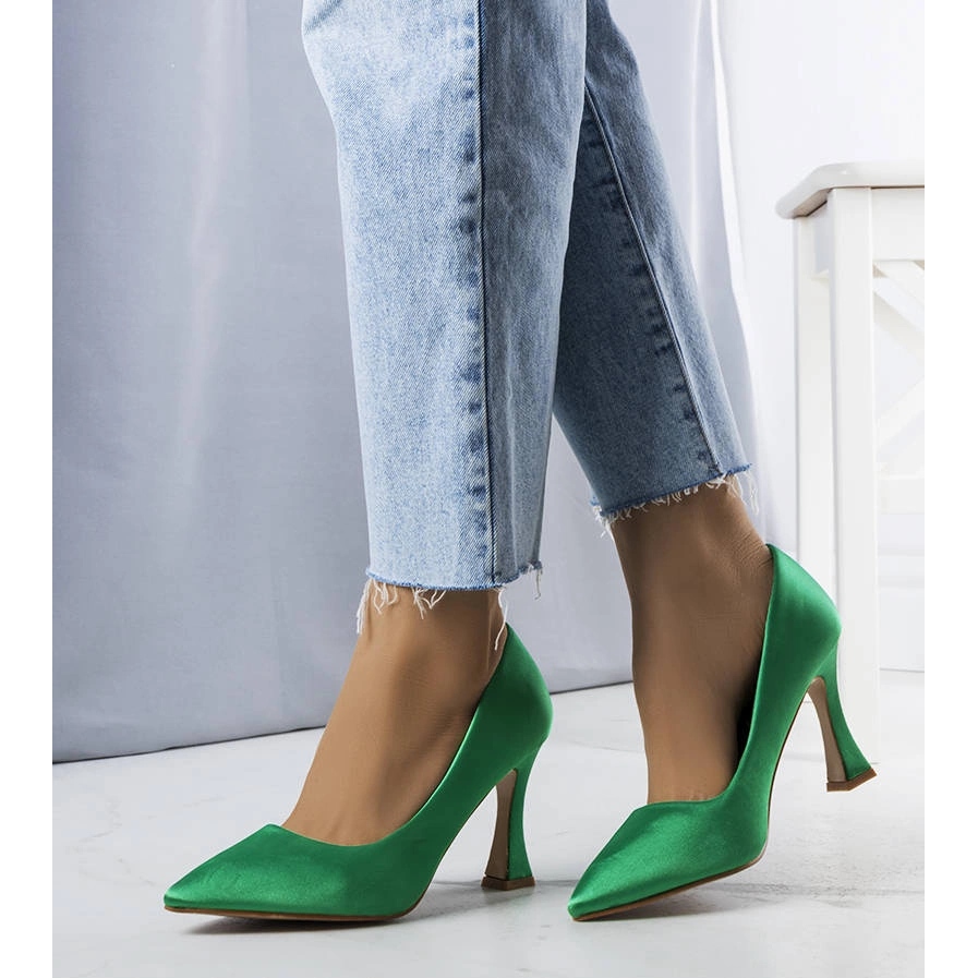 Emerald green top pumps shoes