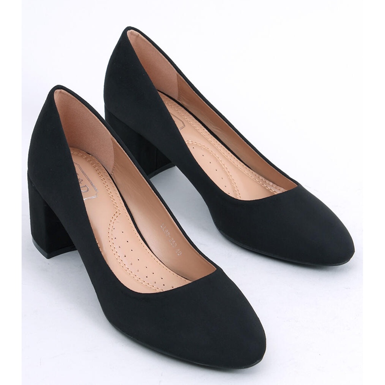 Low heel pumps from Louise Black 2