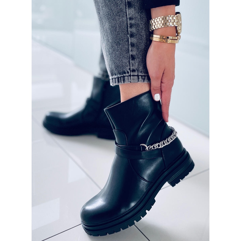 BM Cindy Black ankle boots with chain 2