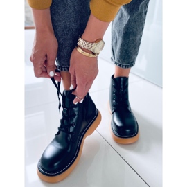 BM Gaia BLACK + Y martensiaki boots 2 BM Gaia BLACK + Y martensiaki boots 2