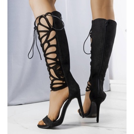 BM Black sandals with a decorative upper from Julio 1