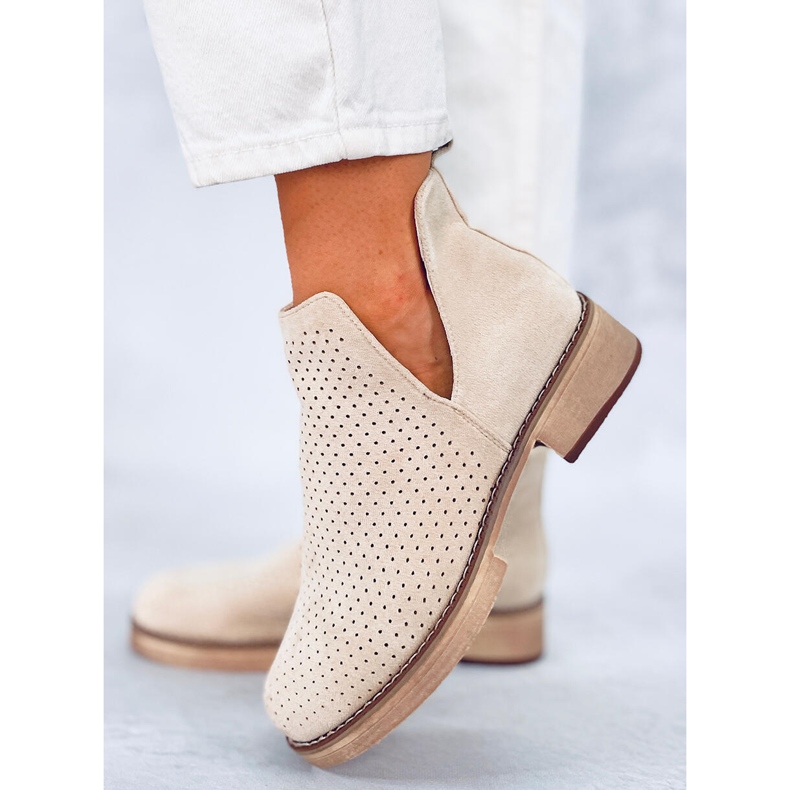 BM Spring openwork boots Neve Beige 1