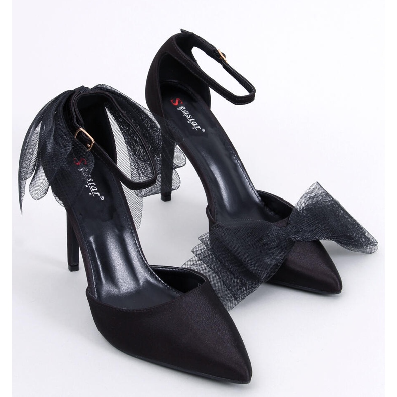 BM Pins with tulle bows Sheena Black 1