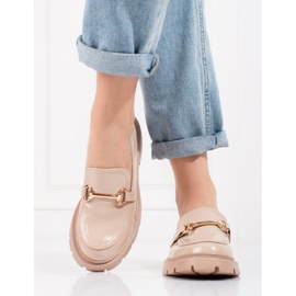 Beige lacquered shoes from Shelovet 1