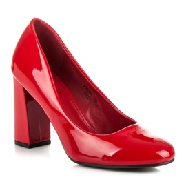 Seastar Pumps On A Wide Pillar red 1