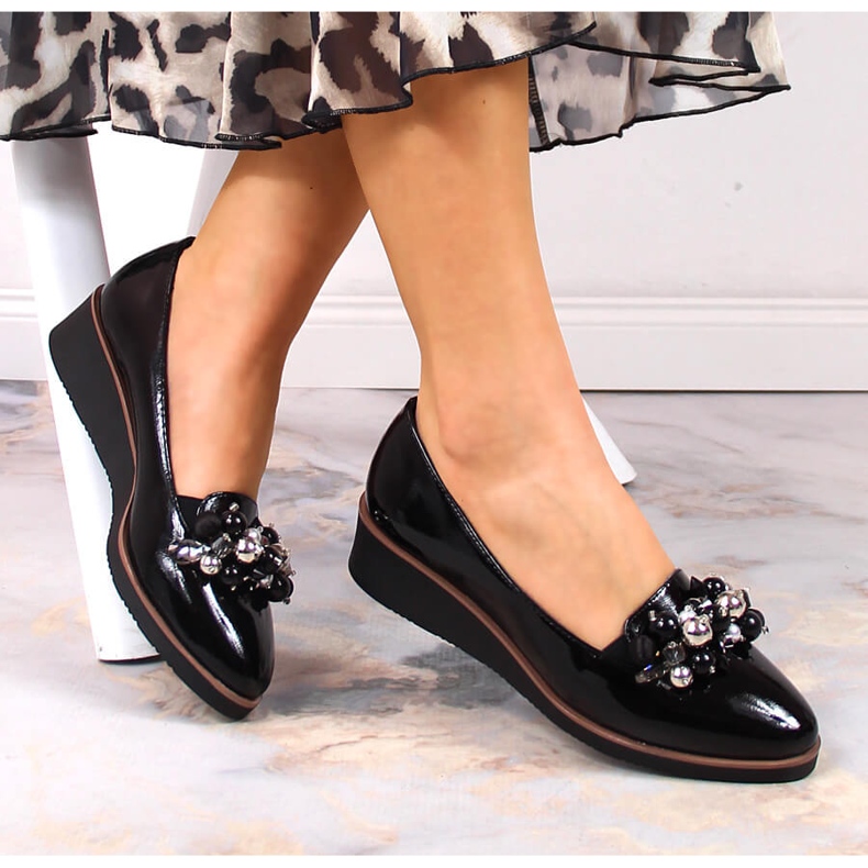 Black lacquered wedge shoes with beads Potocki SZ12031 1