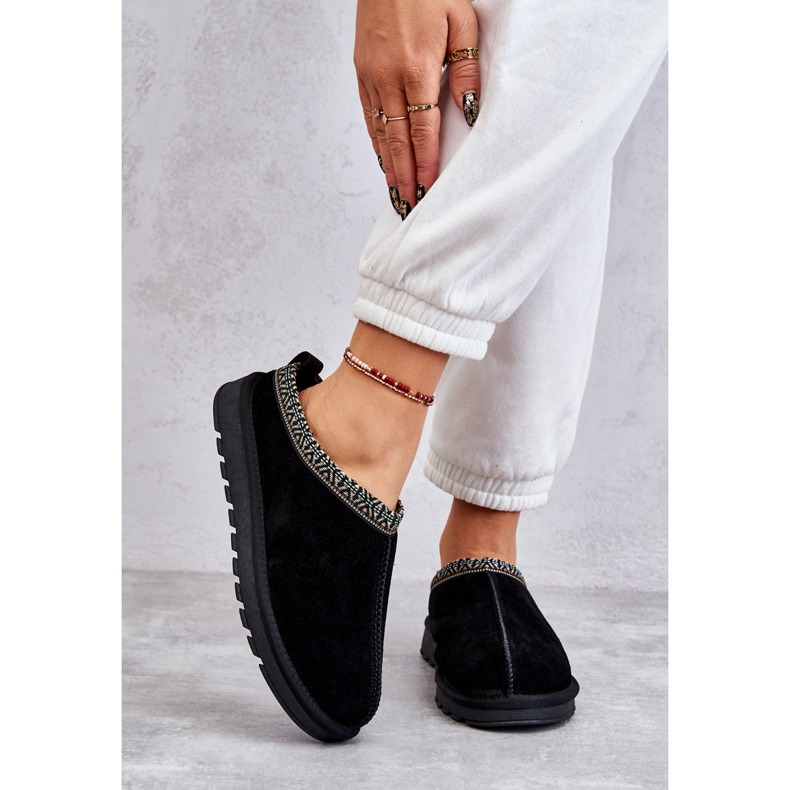 Women's suede slippers with fur and embroidery black 2 Women's suede slippers with fur and embroidery black 2