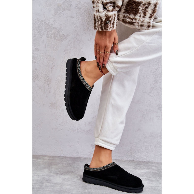 Women's suede slippers with fur and embroidery black 4 Women's suede slippers with fur and embroidery black 4