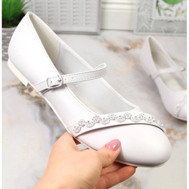 American Club 45/23 white ballerinas with zircons 1