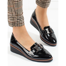 W. Potocki Women's lacquered shoes with a low wedge from Potocki black 2