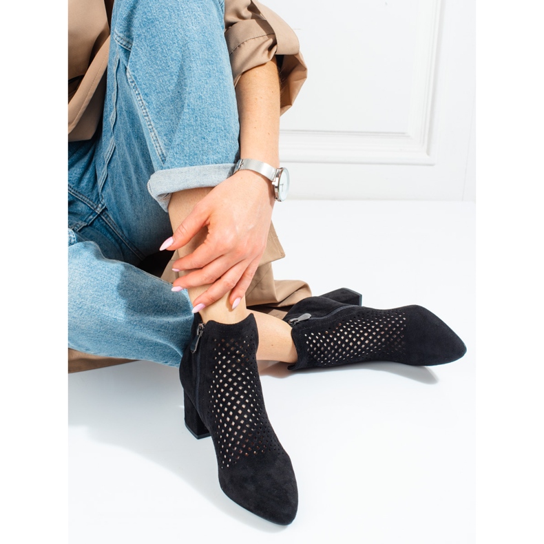 Women's openwork boots on a low heel Vinceza black 2