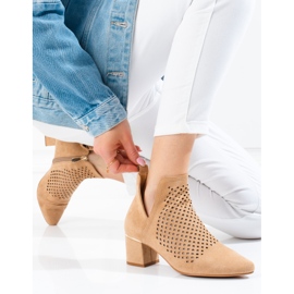 Openwork women's boots on a low Vinceza beige heel 1