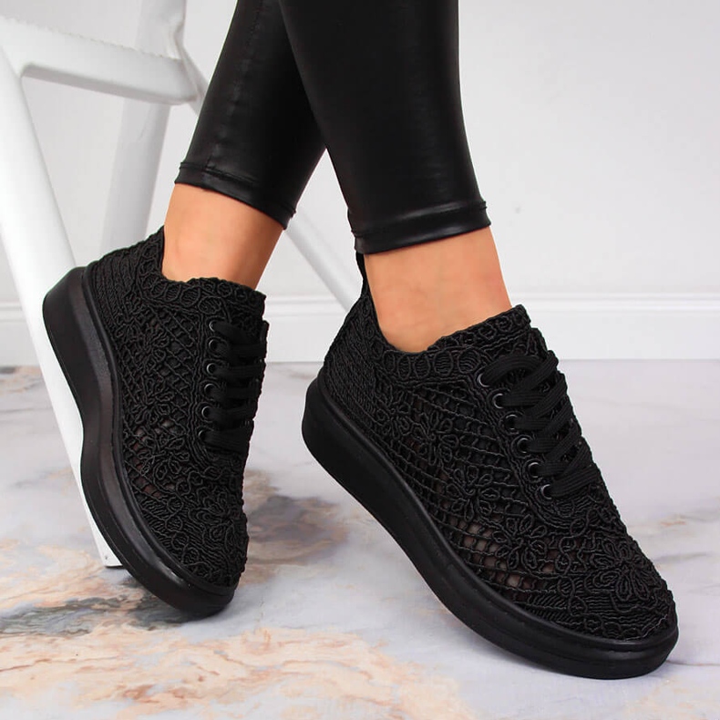 Women's lace shoes on the black platform Artiker 50C1114 1