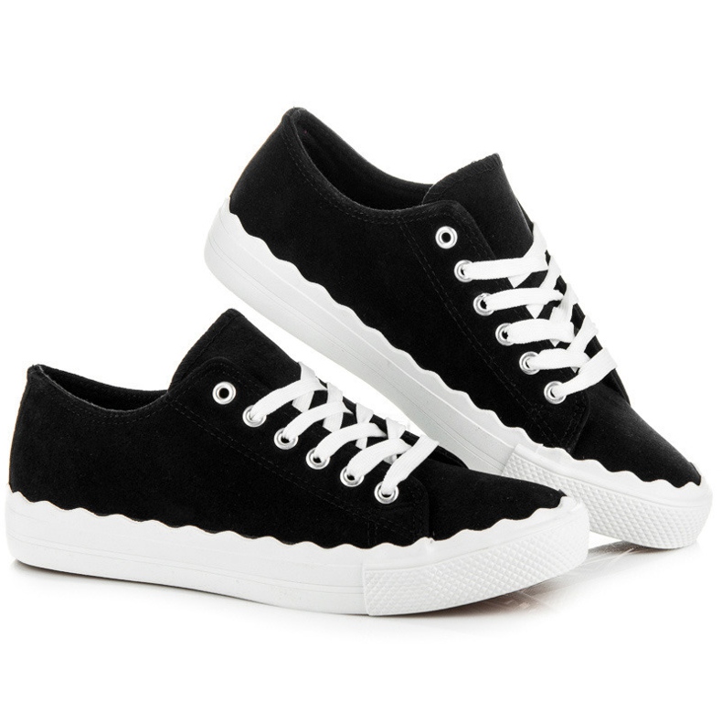 Tied sneakers black 2