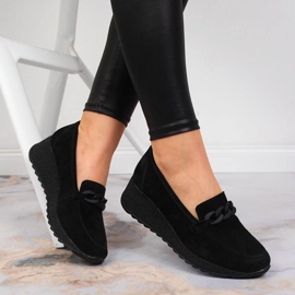 Filippo DP3632 leather moccasins on a wedge with a chain black 1