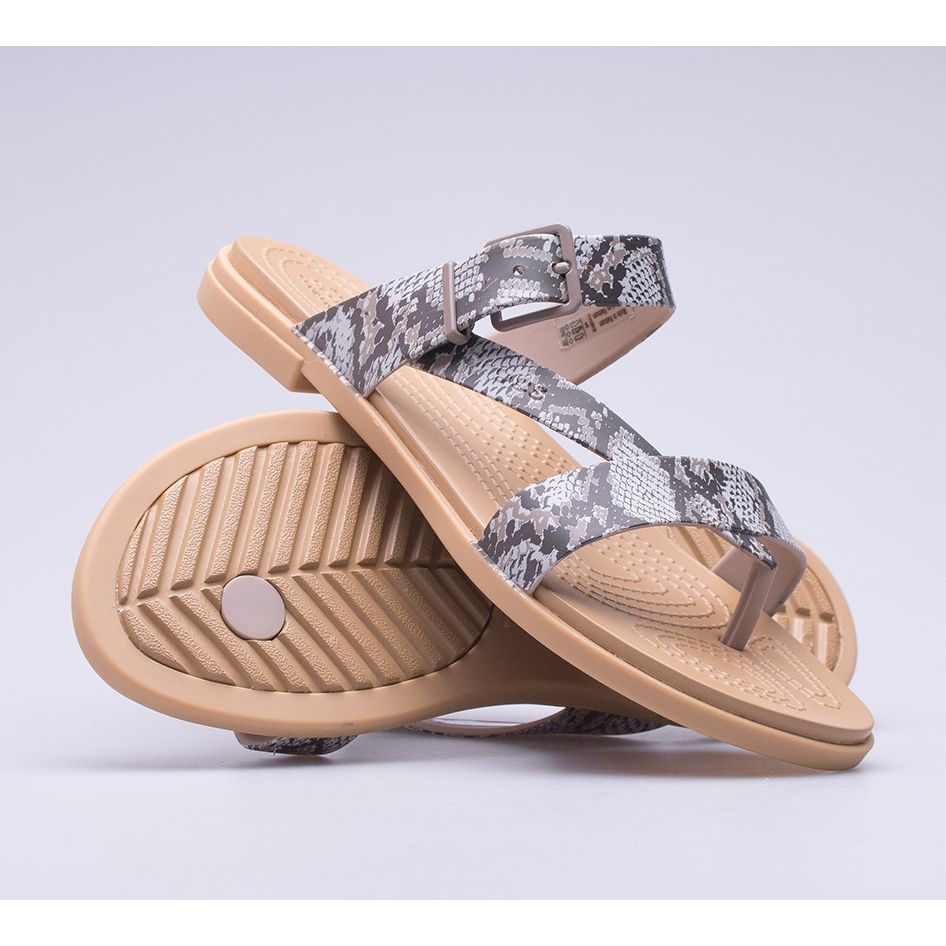 Crocs toe 2025 post sandals