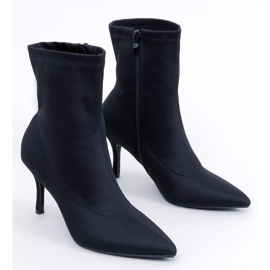 BM Flexible ankle boots from Mallory Black 1