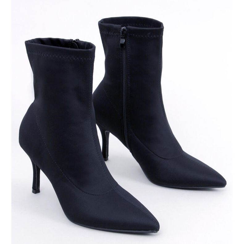 BM Flexible ankle boots from Mallory Black 1