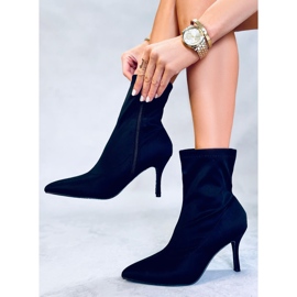 BM Flexible ankle boots from Mallory Black 2
