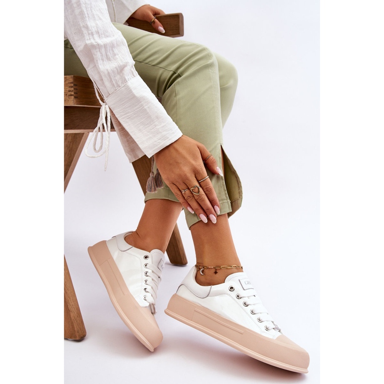 Women's Lacquered Platform Sneakers GOE LL2N4020 White 1