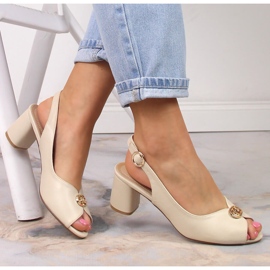 Women's beige sandals on the post eVento 5480 1