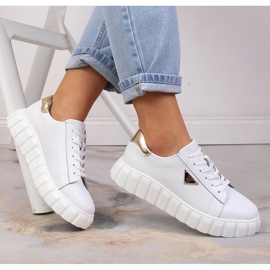 Women's leather shoes on the platform white Filippo DP4138/23 1
