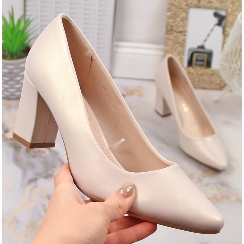 Women's pumps on the post beige pearl Sergio Leone PB414 1 Women's pumps on the post beige pearl Sergio Leone PB414 1