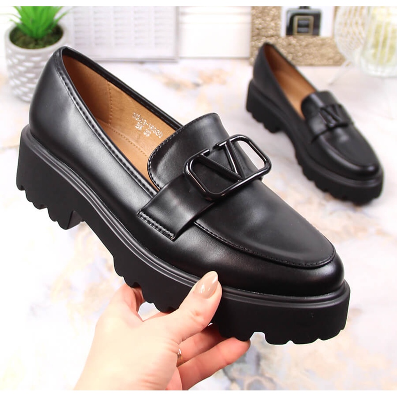 Women's high heels and black platform shoes Vinceza 16380 1