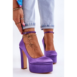 Fashionable pumps on a high pillar purple 1