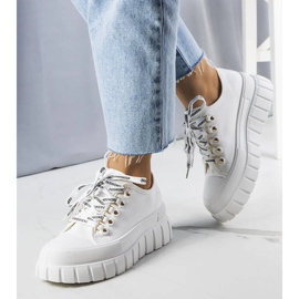 White platform sneakers from Toni 1