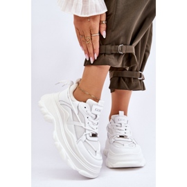 Sports Shoes On A Massive Platform GOE LL2N4029 White 1