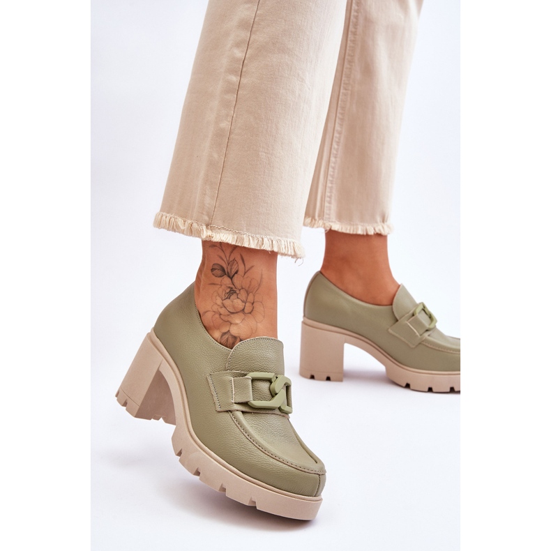 Lemar Elegant Brogues On Heel With Green Harmell Decoration 2