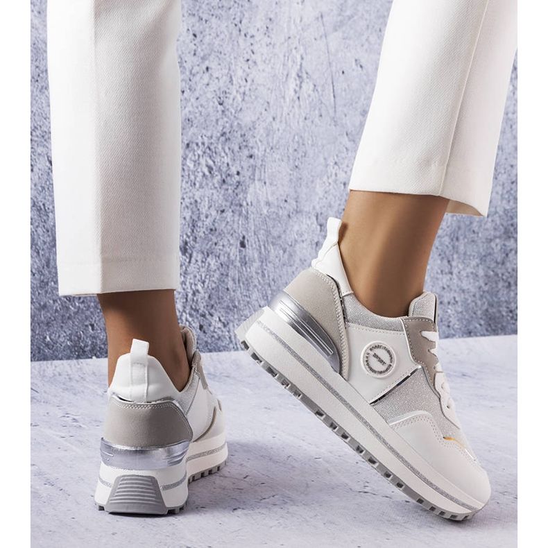 BM White sneakers with glitter inserts from Léves 1